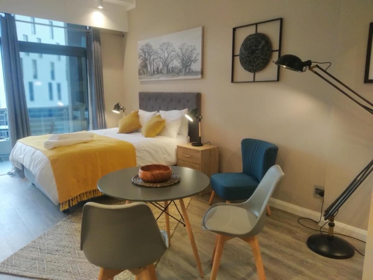 Menlyn Apartment - Studio Pretoria-Noord 外观 照片